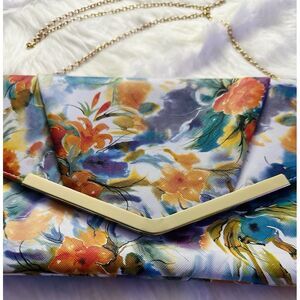 Designer Handbag Multi Color Floral Pattern Gold Chain Cross Body Clutch Purse